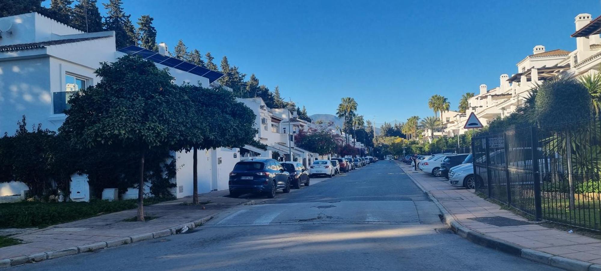 4 Bed House With Pool Walk To Puerto Banus Fast Internet Villa Marbella Exterior photo