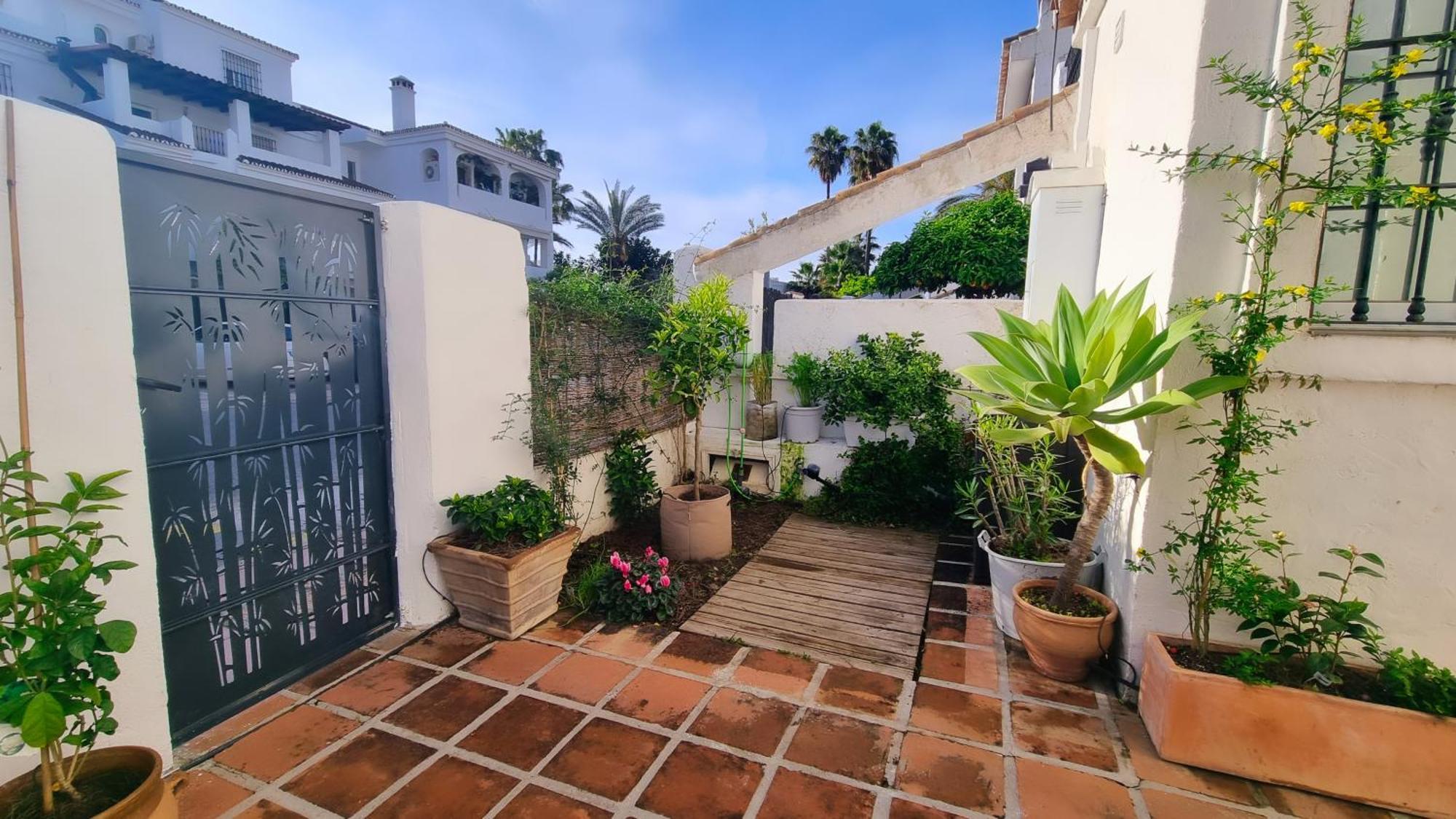 4 Bed House With Pool Walk To Puerto Banus Fast Internet Villa Marbella Exterior photo